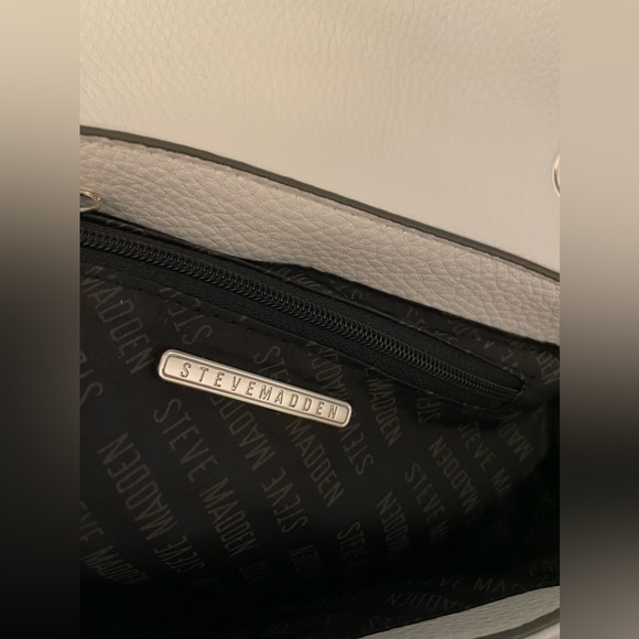NWT Steven Madden Crossbody - White - Picture 3 of 10